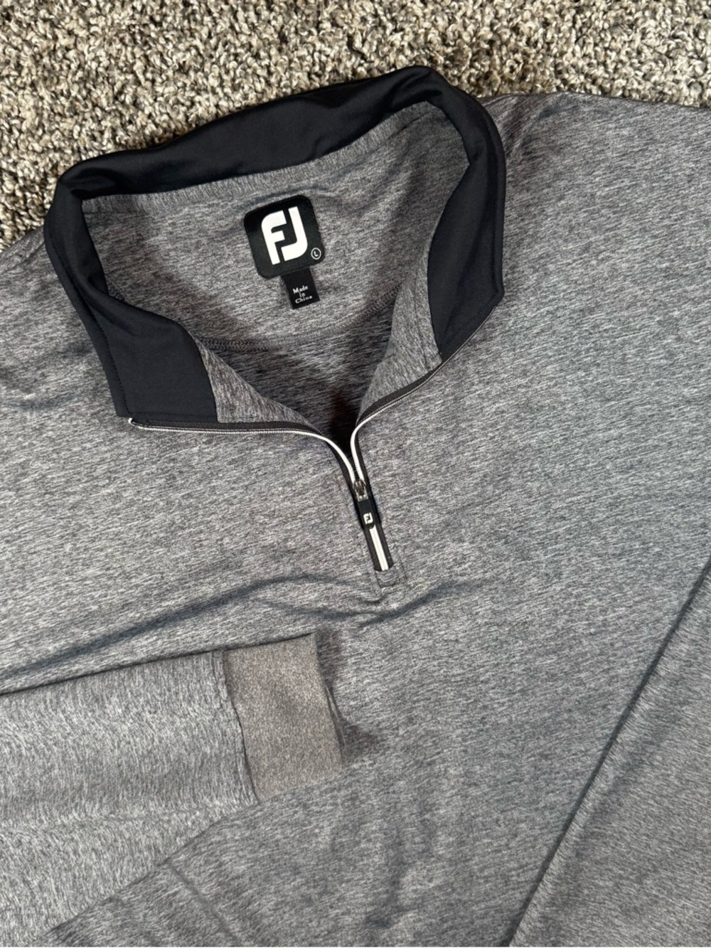 FootJoy Men's Large Gray Long Sleeved Quarter Zip Sleeve Logo Golf Performance